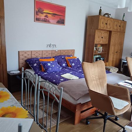 Kertesz Vendeghaz Hotell Eger Exteriör bild