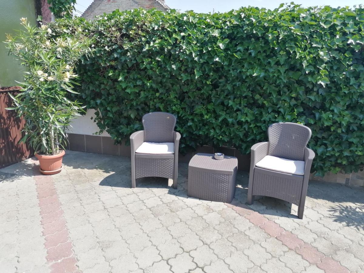 Kertesz Vendeghaz Hotell Eger Exteriör bild