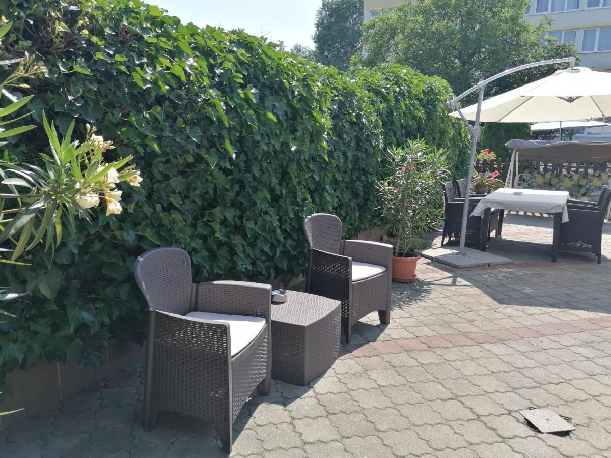 Kertesz Vendeghaz Hotell Eger Exteriör bild
