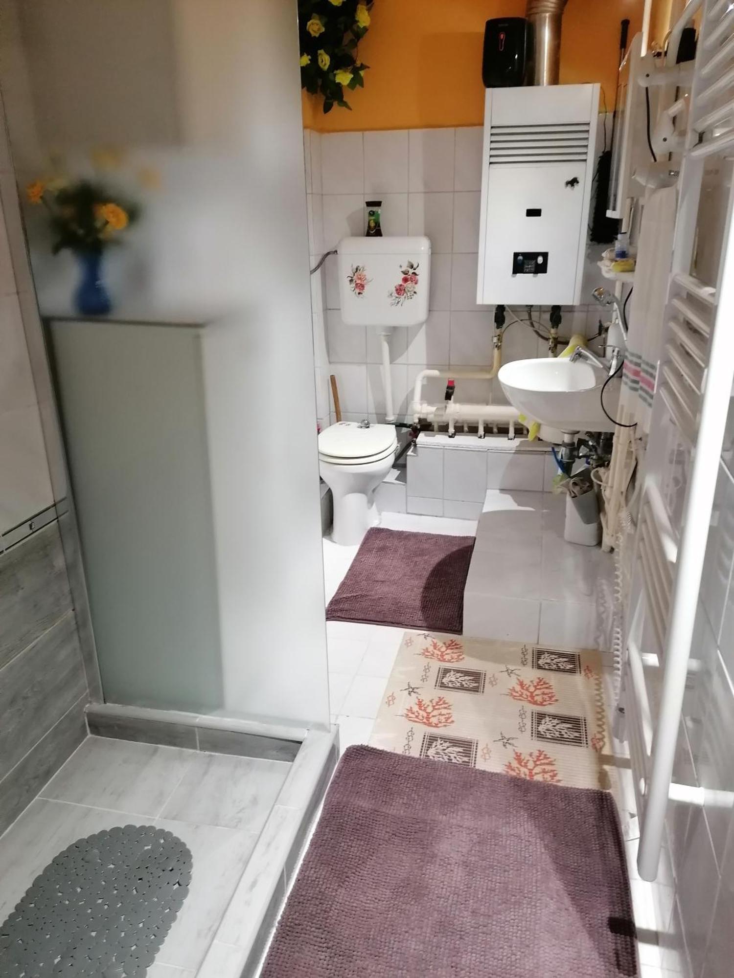 Kertesz Vendeghaz Hotell Eger Exteriör bild