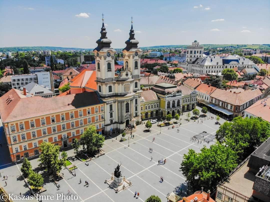 Kertesz Vendeghaz Hotell Eger Exteriör bild